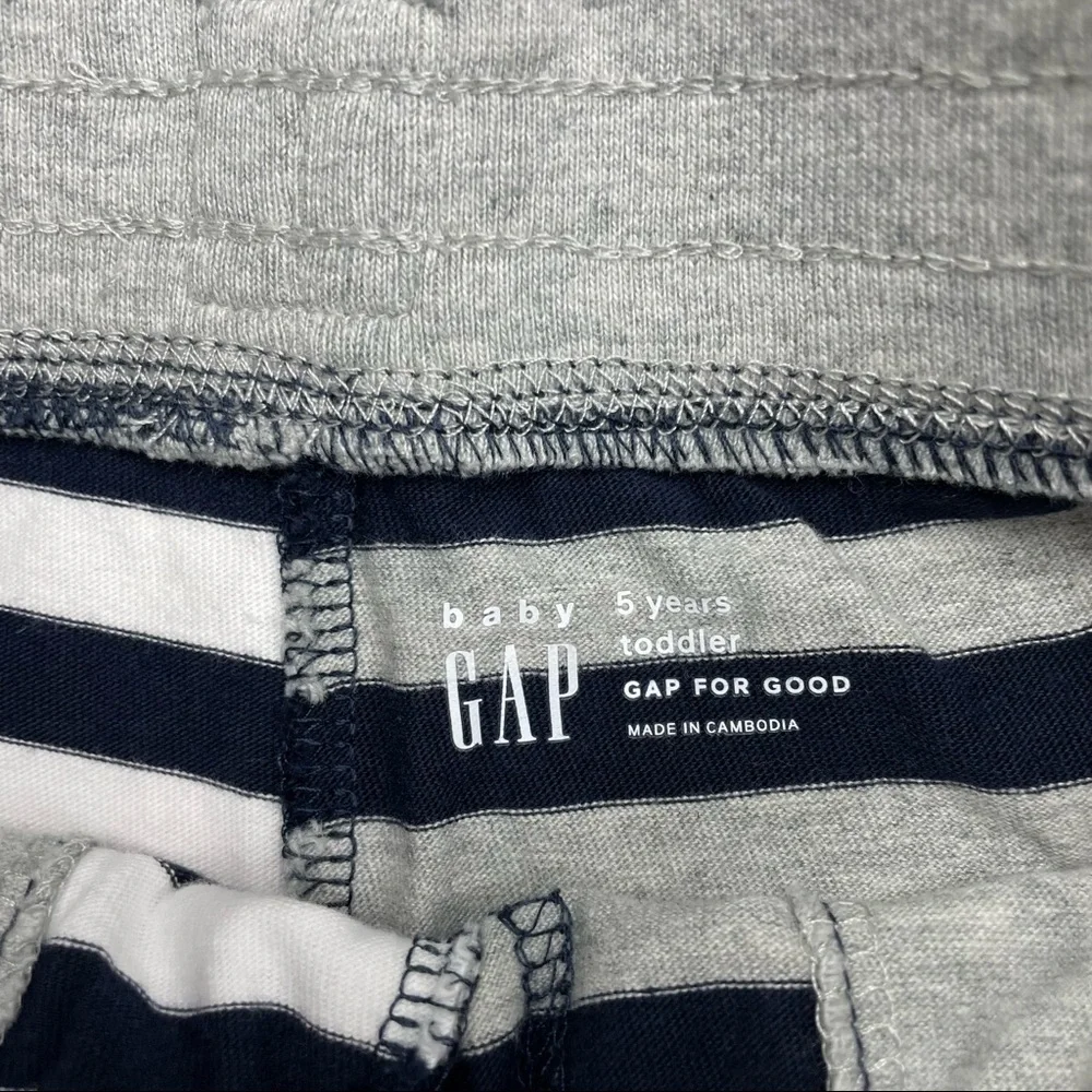 Baby GAP Toddler Knit Striped Shorts
